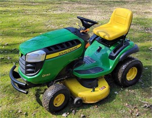 John Deere D130 Lawn Tractor Works / 275 Hrs