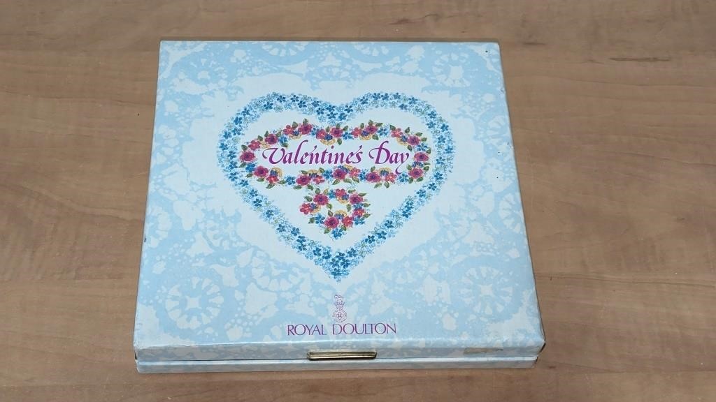 Royal Doulton Valentines Day Plate in Case