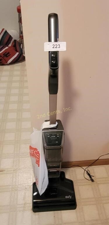 Eufy Rechargeable Vacuum/ Works