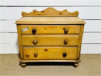 Early Pine Chest of Drawers