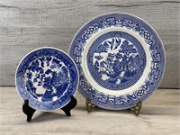 PLATES STAFFORDSHIRE ENGL OLD WILLOW & BLUE WILLOW