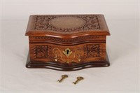 VINTAGE WOODEN JEWELRY BOX W TWO FUNCTIONAL KEYS