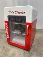 Small drink refrigerator