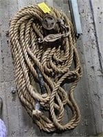 Heavy hemp rope with pulleys