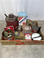 Vintage small can, tin boxes and small enameled