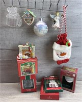 ASSORTED CHRISTMAS TREE ORNAMENTS & DECOR