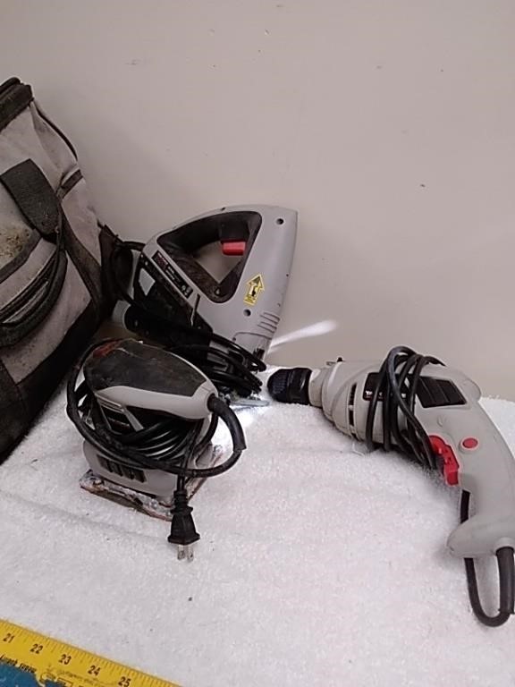 Group of electric power tools with carrying bag