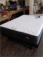 Beautyrest queen size bed with adjusting frame