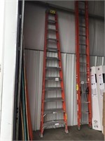 12' Louisville® Fiberglass Step Ladder