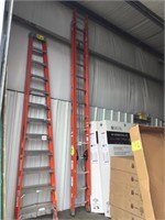 28' Louisville® Fiberglass Extension Ladder