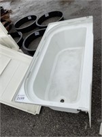 60" White LH Skirted Bath Tub