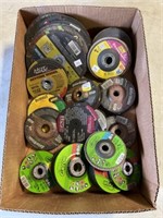 Mix Lot of Sanding/Grinding Flap Discs