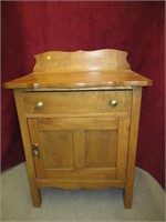 ANTIQUE WASHSTAND