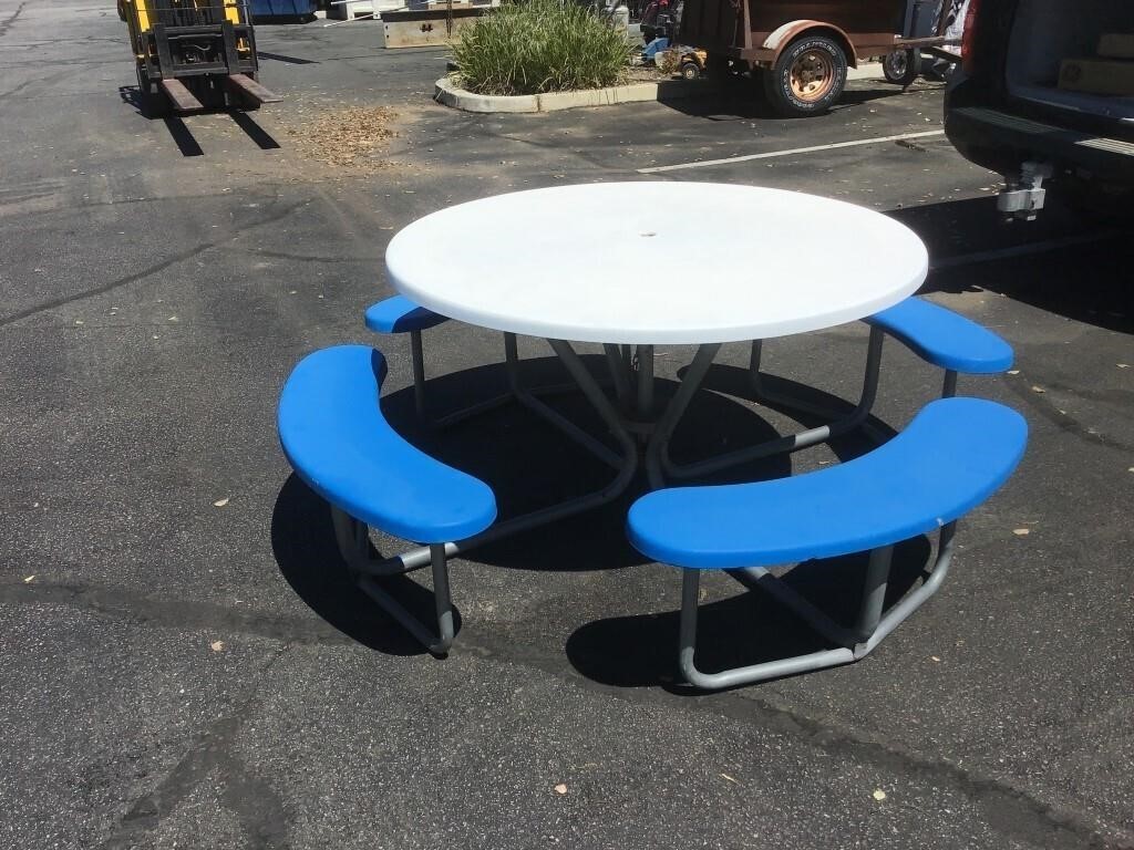 Fiberglass Picnic Table