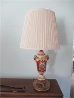 LOVELY VINTAGE PORCELAIN LAMP