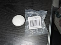 1-1/2" White Plastic Cabinet Knobs x 4 Boxes