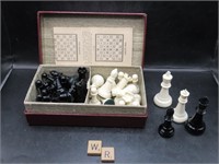 VINTAGE TRAVEL CHESS SET WITH ORIGINAL BOX