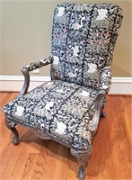 VERY NICE UPHOLSTERED SIDE CHAIR NC FURNITURE