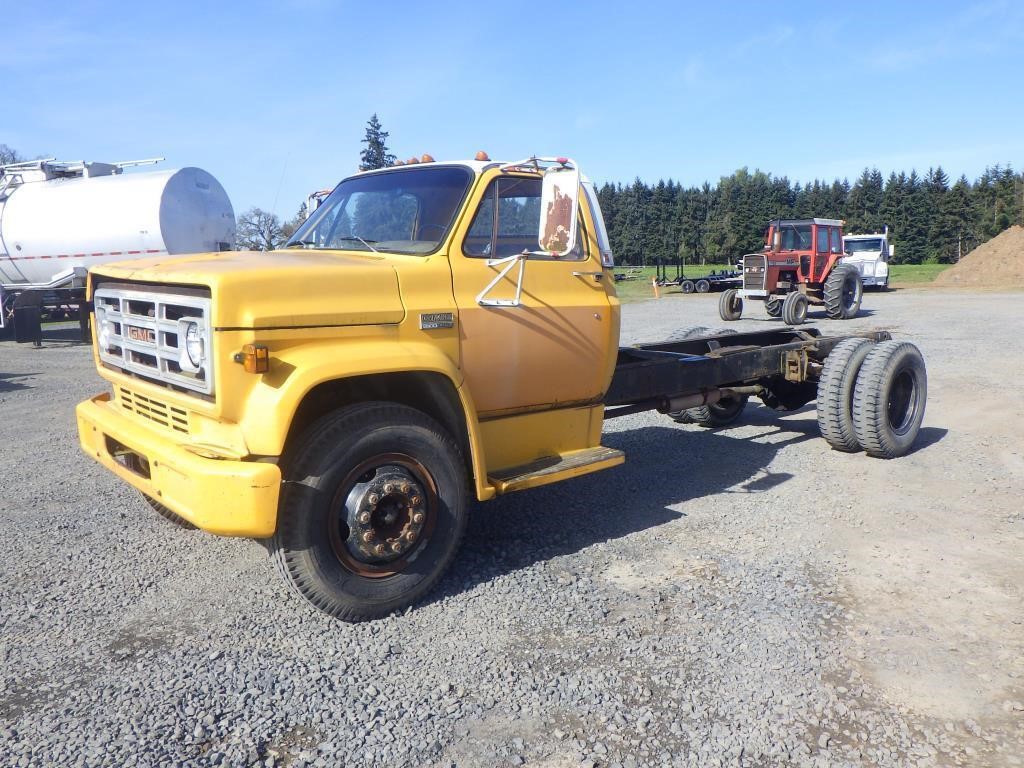 1976 GMC 6500 S/A Cab & Chassis