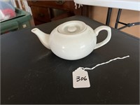 Cordon Blue Style Tea Pot