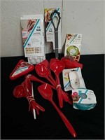 New kitchen utensils, disposable decorating bags,