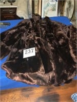 Vintage ladies fur coat sold at Tagermac of