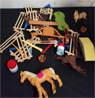 Equestrian toy set