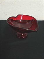 Vintage 4.5 inch red glass heart bowl