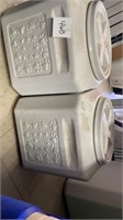 pet food containters