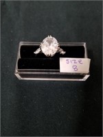 Beautiful size 8 ring