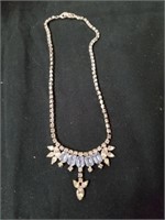 Beautiful vintage rhinestone necklace