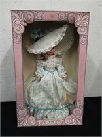Royal toy family 16-in vintage collectible doll