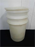 311 in vintage Tupperware containers with lids