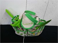 New everearth gardening bag with tools