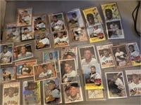 Lot of 32 Willie Mays Cards
