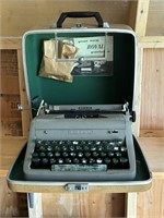Royal Travel Typewriter