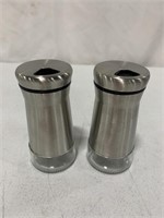 STAINLESS STEEL SALT AND PEPPER SHAKER 5IN