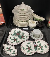 5pc Lefton China, 20pc Christmas Holly Dinnerware.