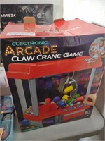 Electronic Claw Arcade game