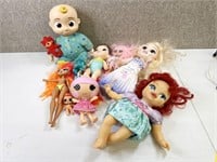 Big Lot of Misc Dolls - Toys