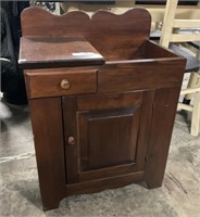 Child Sized, Country Pine Dry Sink.