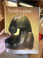 Vntg Smithsonian magazines - see pictures