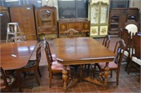 8 Piece Dining room suite