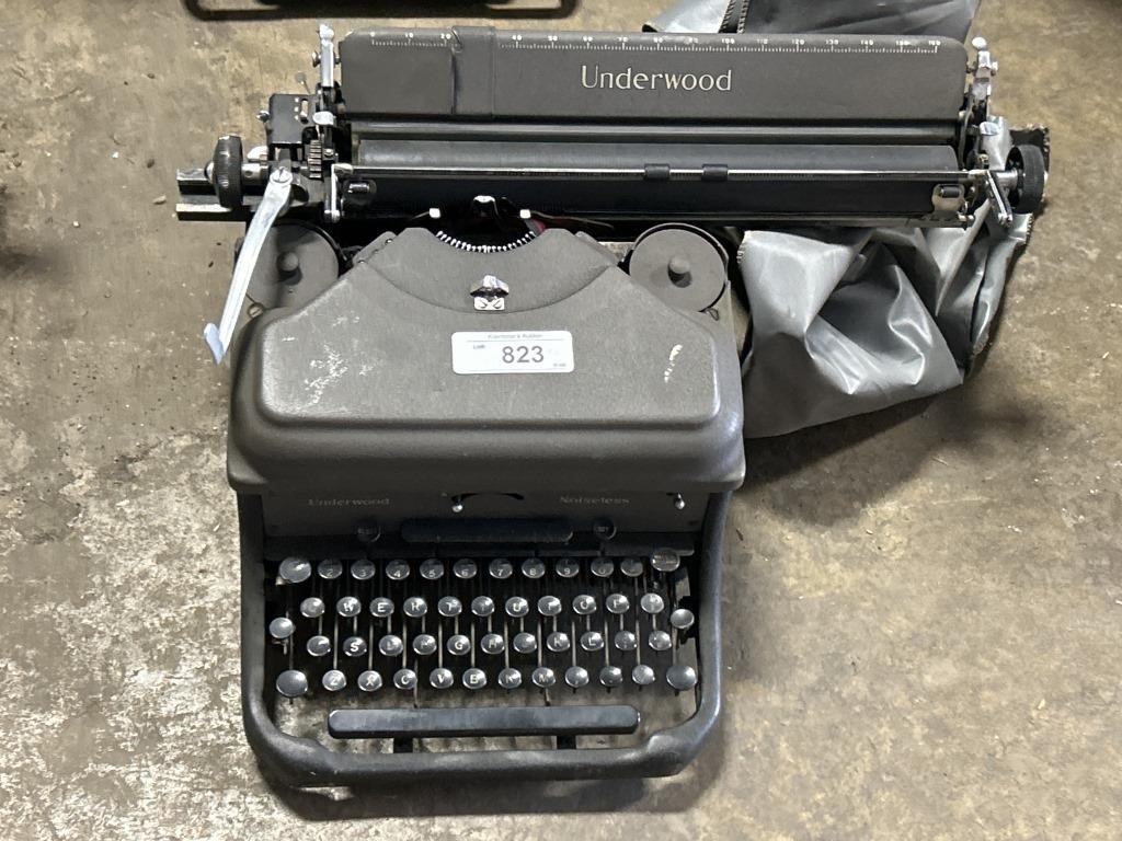 Antique Underwood Typewriter.