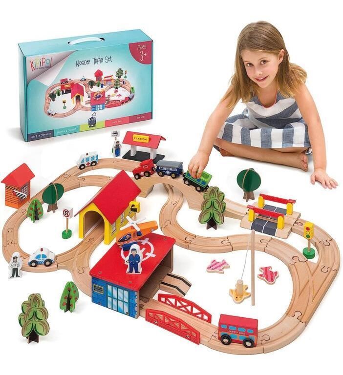 WOODEN TRAIN SET