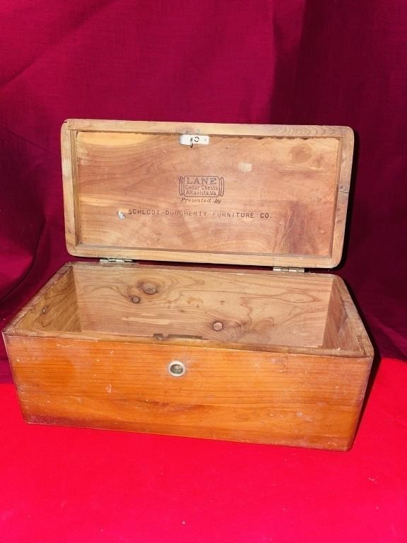 Vintage Lane Cedar Chests Jewelry Box
