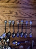 Collectable mixed tea spoon lot