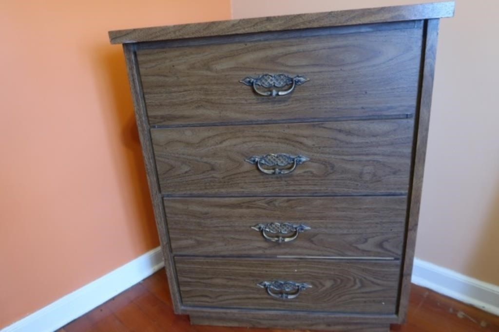 4-Drawer Dresser