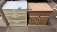 Side table  and 4 drawer plastic storage