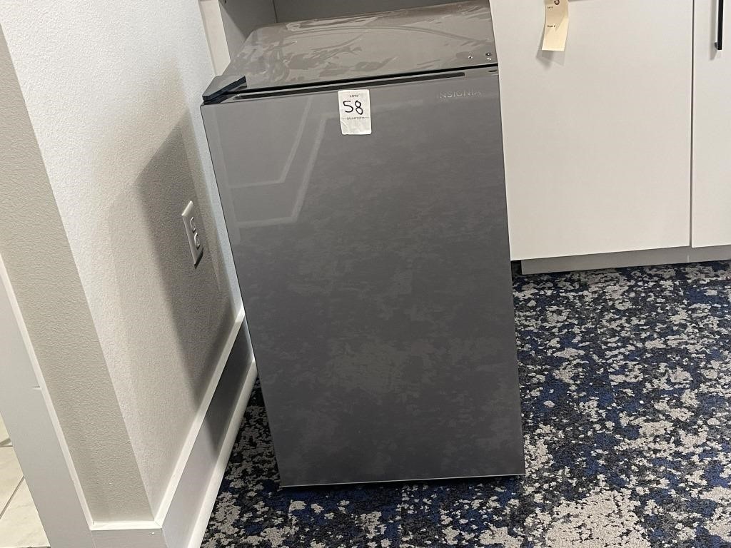 MINI REFRIGERATOR